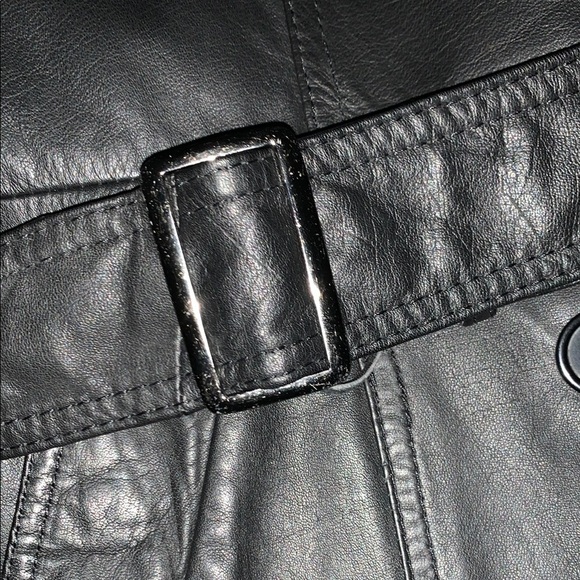 Vintage EUC Women's Black Leather Coat/Trench by Pelle Studio - Picture 4 of 16